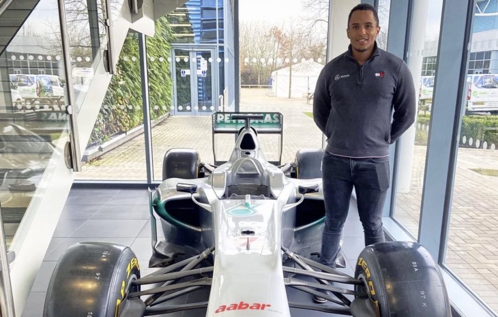 GoodThingsGuy's tweet photo. South African Accepts Job with F1 Star Lewis Hamilton as Engineer - https://t.co/qHpcPHC3Mu https://t.co/QaMJgYZRXb