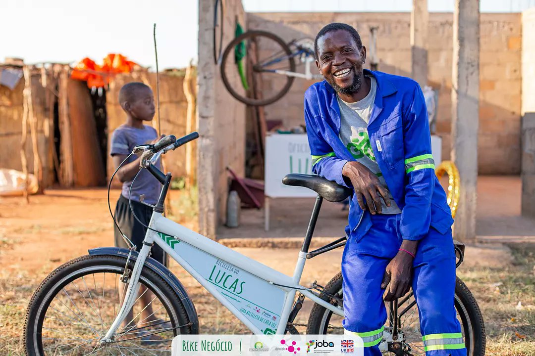 Mozambikes's tweet photo. These are the memories that we want to keep in our lives and that can also inspire other young people in the future.
Estas são as memórias que queremos guardar nas nossas vidas e que também possam inspirar no futuro a outros jovens.
#onebicycleattime #joba #ukaid #ideialab https://t.co/zJ2iCDbio4