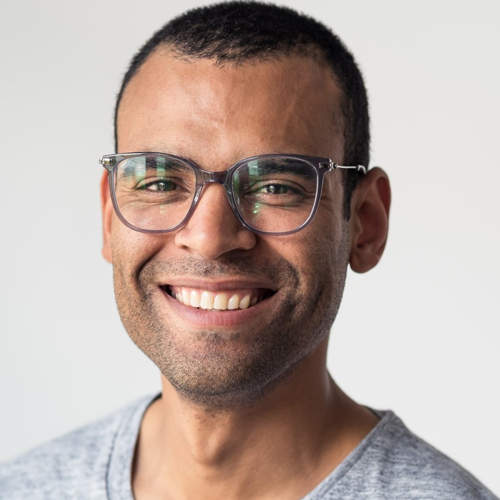 Seja bem-vindo, Paulo! 🇧🇷
Herzlich willkommen, Paulo!

Seit dem 01.01.2022 gehört Paulo de Almeida Sacramento zur mediaman-Familie und unterstützt uns im Bereich Konzeption.

Wir freuen uns, dass du bei uns bist, Paulo!