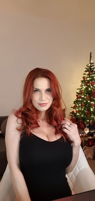 Morgen meine Zuckerhasen 🐰, ich w&uuml;nsche Euch einen sexy Start in die neue Woche 🤩 Habt einen sexy Start<a href="/tag/picoftheday"class="tags"><span>#picoftheday</span></a><a href="/tag/kiss"class="tags"><span>#kiss</span></a><a href="/tag/mondaymotivation"class="tags"><span>#mondaymotivation</span></a><a href="/tag/forsale"class="tags"><span>#forsale</span></a>