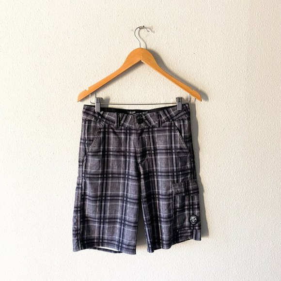 AllTreasures's tweet photo. So good I had to share! Check out all the items I'm loving on @Poshmarkapp #poshmark #fashion #style #shopmycloset #vans: https://t.co/FJBjzBEwki https://t.co/YCCCQUoJVf