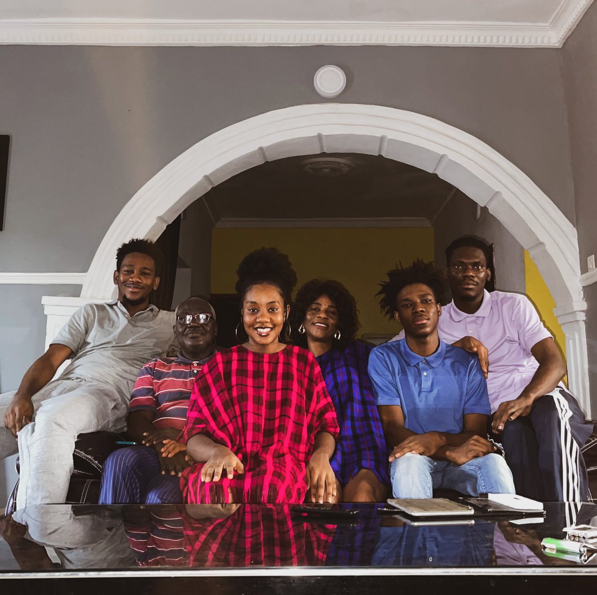 papi_fola_vi's tweet photo. We decided to recreate it🥺❤️ https://t.co/onsY0f8t2h