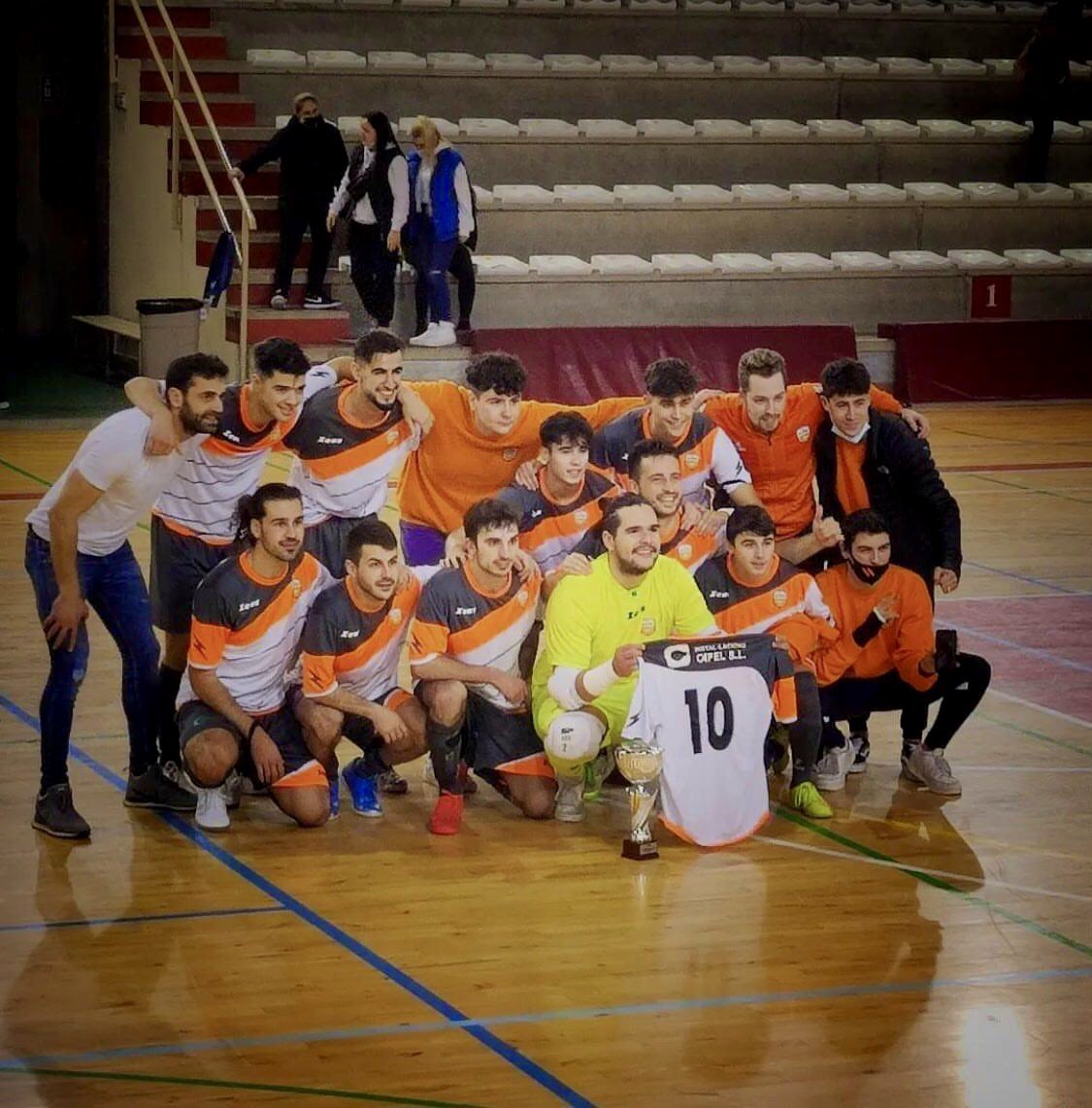 Campions de Copa Girona 21/22 🏆 Aquest equip no té sostre. 1, 2, 3, VILAFANT!!! 🧡