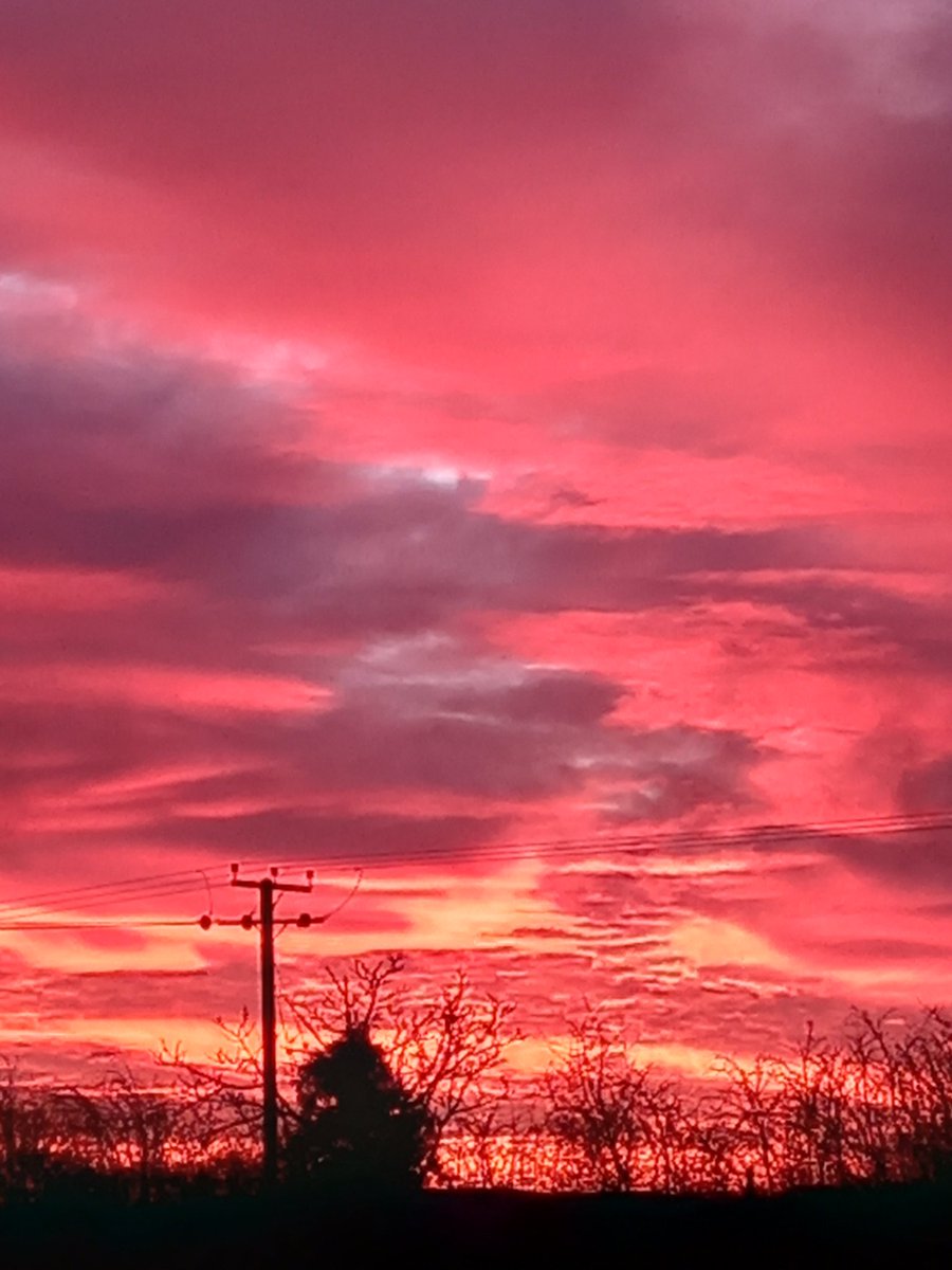 Sky on fire at Mepal this morning. <a href="/ChrisPage90/">Chris Page - Weatherman</a>  #fenscene #fenlandsunrise #sunrise <a href="/AngliaWeather/">Anglia Weather</a>