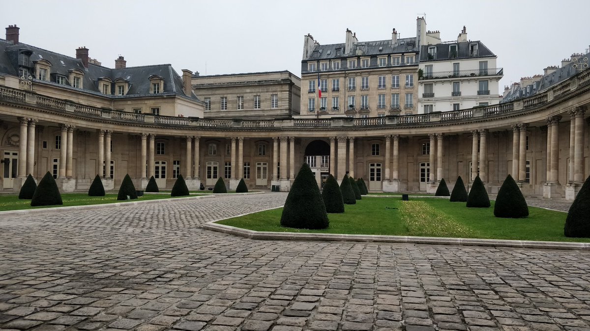 4uentin's tweet photo. Alors c'est ainsi que commence mon mémoire ? 
Pas mal... https://t.co/zSshpkk79u