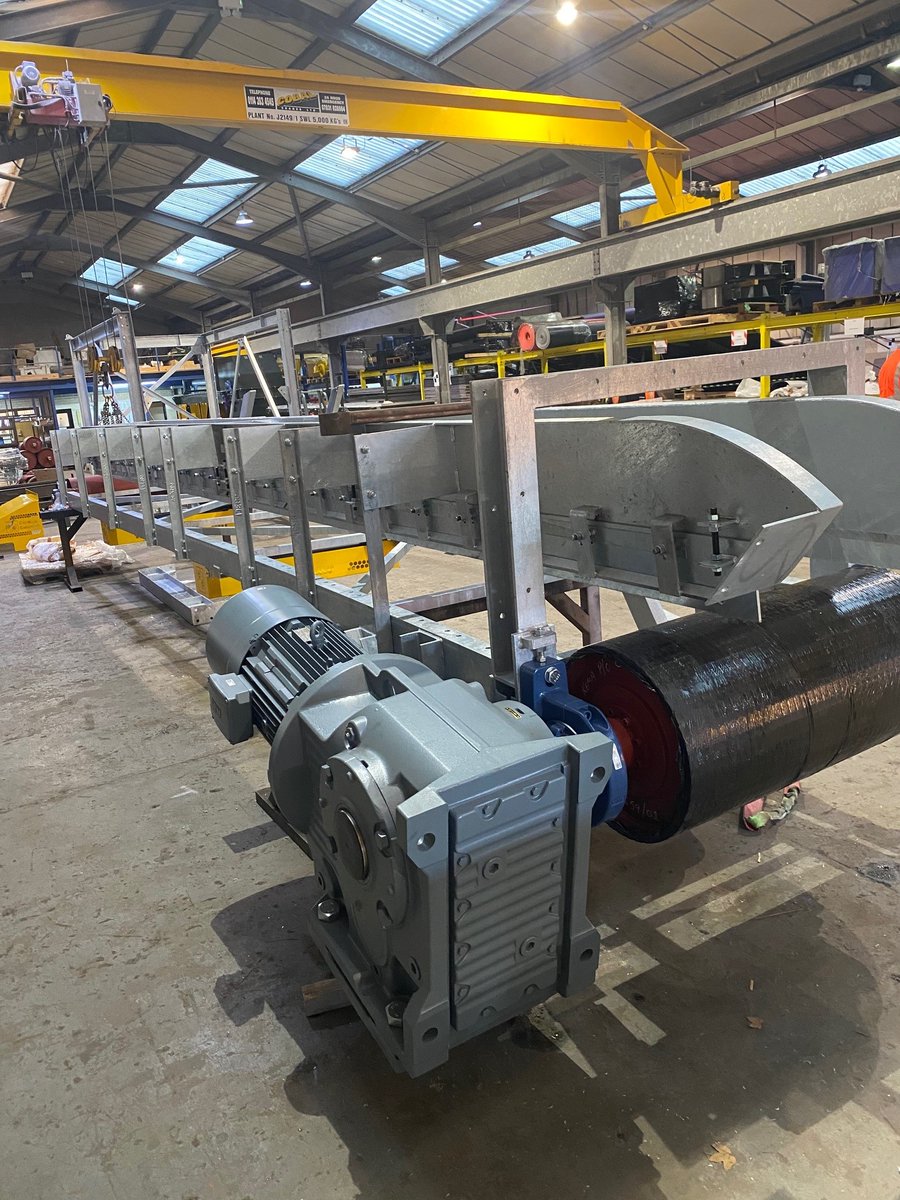 CanningConveyor's tweet photo. Conveyor in production in our assembly shop.
#conveyors #conveyorproduction #assemblyshop #conveyorsystems #conveyordesign #conveyorsupplier https://t.co/1ADONQsp3c