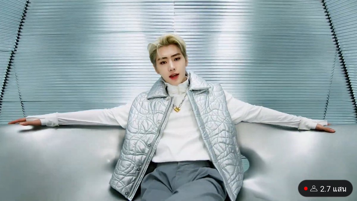 ─ 비비♡🩰 tweet media