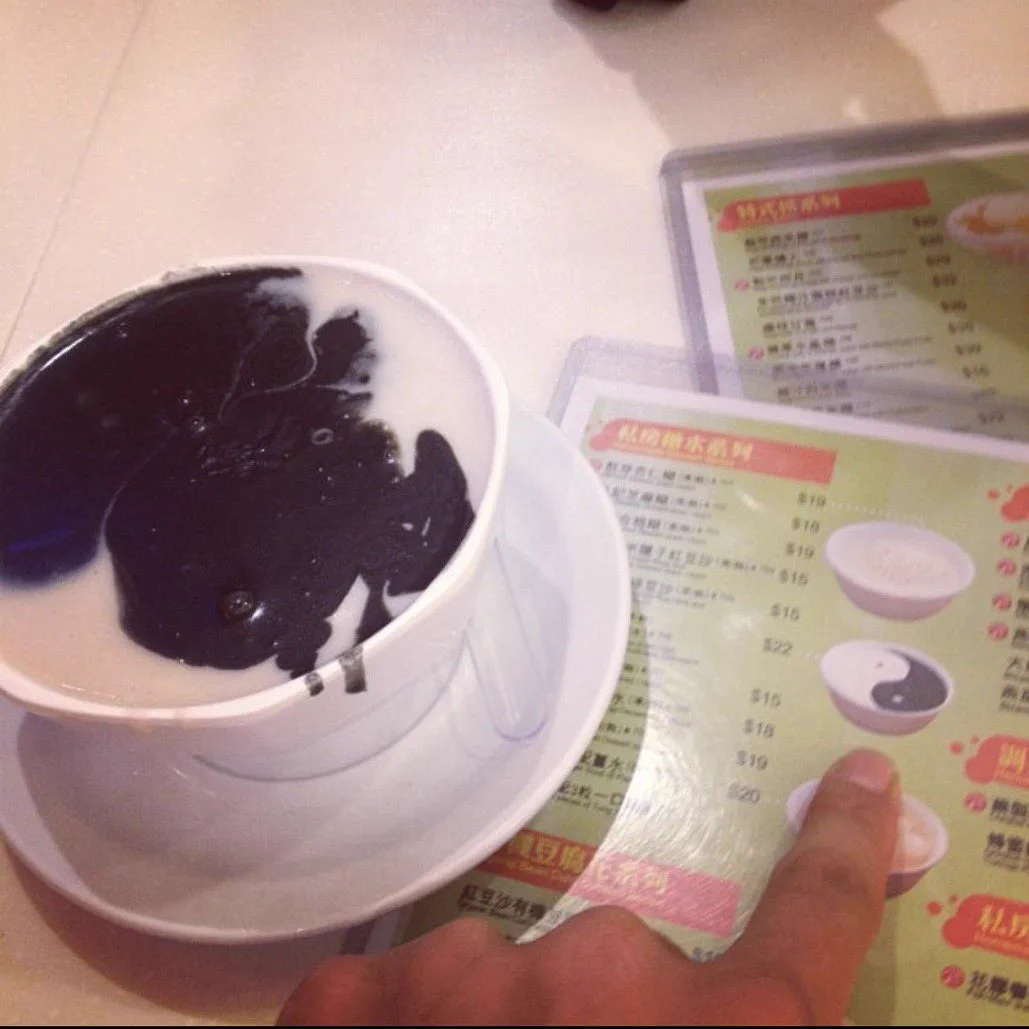 @kyousa_ こちらもあいのりよろしくお願い申し上げます。香港のカフェです。 