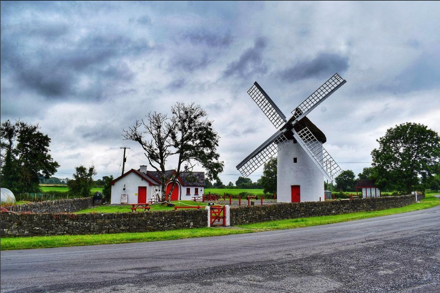The iconic Elphin Windmill is just 20 minutes from us here in Tarmonbarry.

It's a must see for all visitors who pass through our doors.

Photocredit: Seancalve

#KeenansofTarmonbarry
#IrelandsHiddenHeartlands
#Elphin
#ElphinWindmill
#KeepDiscovering