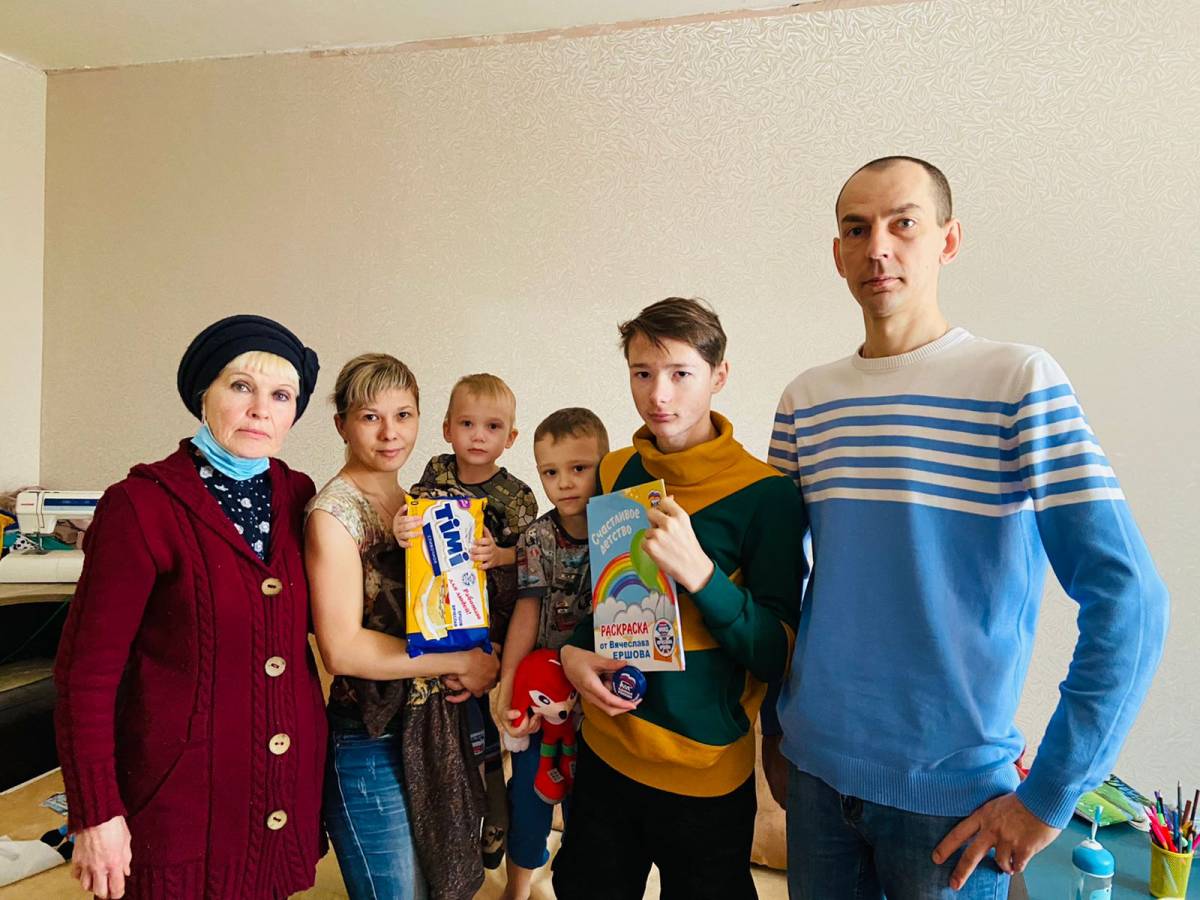 Партийцы Курчатовского района поздравили многодетную семью с Новым годом и Рождеством
Подробнее: chelyabinsk.er.ru/activity/news/…