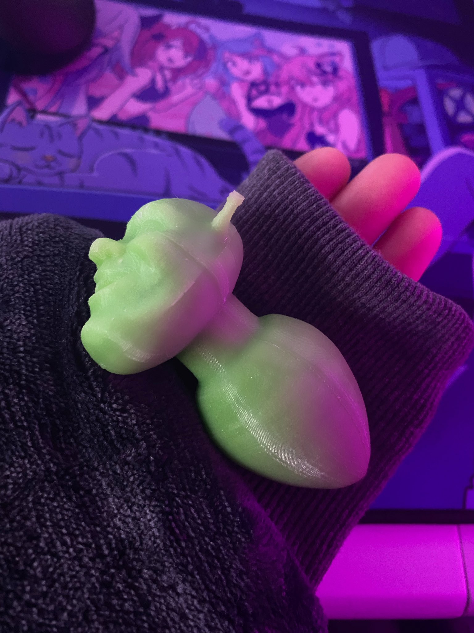 vei 😈 on X: forgot to show off my shrek buttplug 🥺  t.coDazt2HIJI8  X