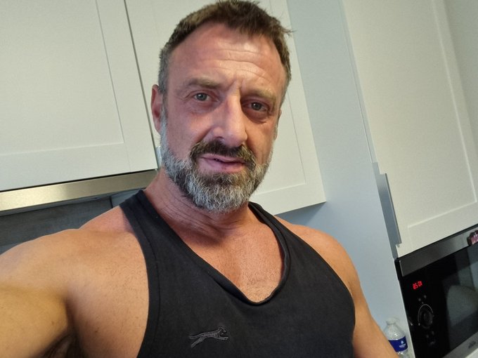 Just finished a strong workout, ready to take on the week ahead xx https://t.co/qz5qEuVmaI<a href="/tag/gym"class="tags"><span>#gym</span></a><a href="/tag/fitness"class="tags"><span>#fitness</span></a><a href="/tag/health"class="tags"><span>#health</span></a>