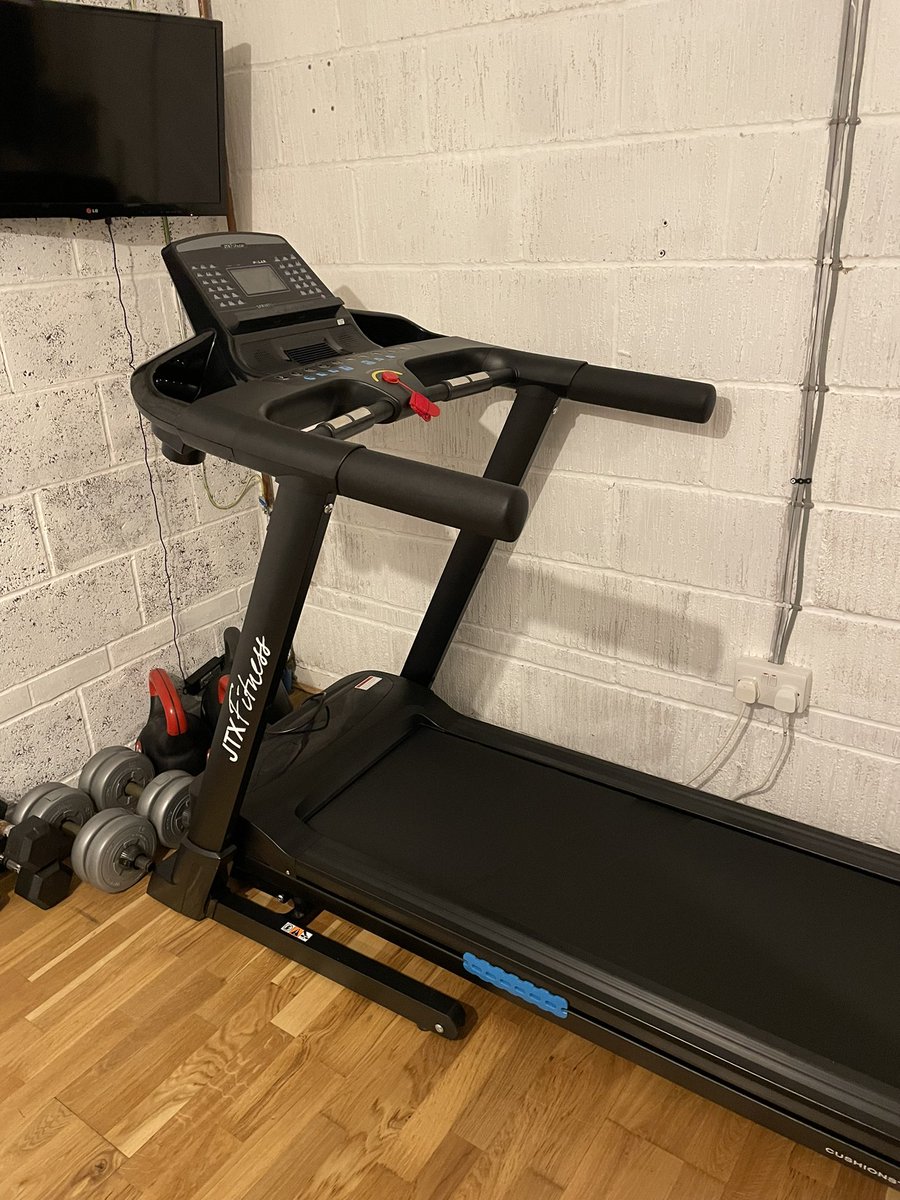 SimonWorkingOut's tweet image. This piece of kit arrived at 06:35 Saturday morning, was assembled by 09:00 and has been used 8 times since with both teenagers accounting for over half of that. #ukrunchat