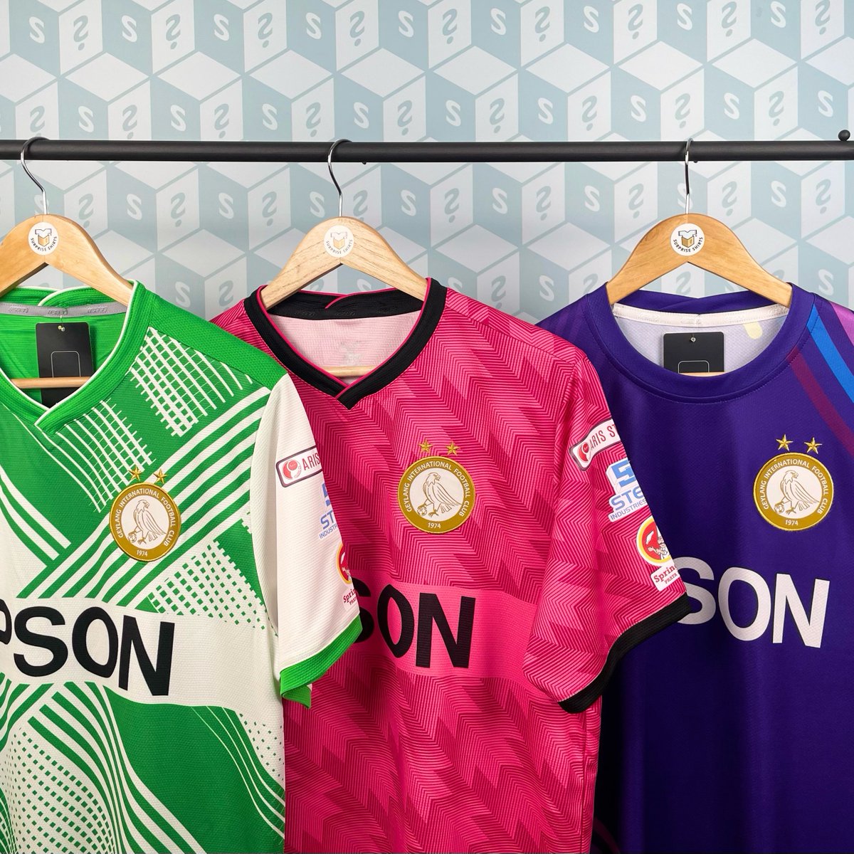 Surprise Shirts tweet media