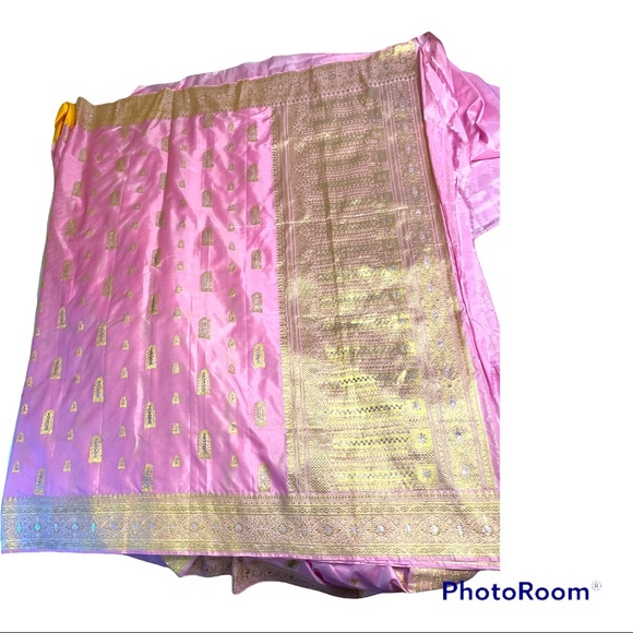 So good I had to share! Check out all the items I'm loving on <a href="/Poshmarkapp/">Poshmark</a> from @feecosh #poshmark #fashion #style #shopmycloset #anthropologie #boutique: posh.mk/S3LU932OHmb