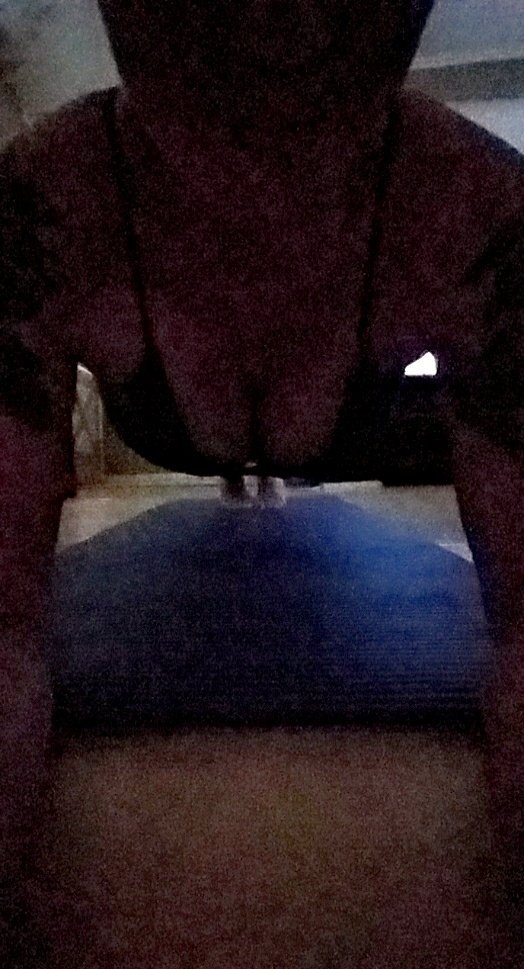 Cereza_Hermosa's tweet photo. Time for #Planks
#PlanksDoABodyGood #Fitness #42AndCounting #GettingBetterWithAge https://t.co/uzP2YM42JA