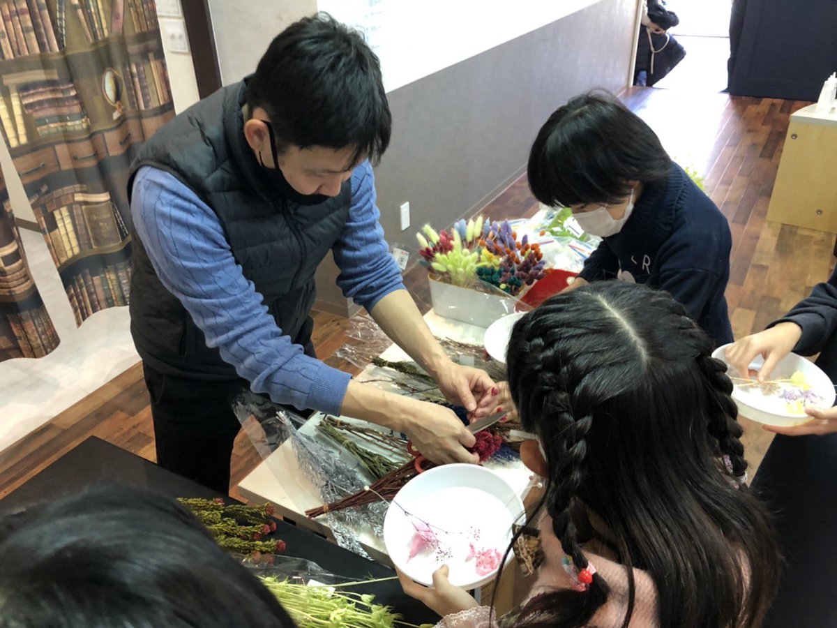 ryukiji's tweet photo. 【初めましての方へ】

激レアさんをご視聴頂き
ありがとうございました！

私達は塾を経営しながら
GKを通した活動もしております。

もし番組をご視聴頂きご質問などがありましたら下記へDMもお待ちしております。

＜GKに関してのご相談＞
@GKcollegeSAGA

＜塾や教育のご連絡＞
@manaweb20130304 https://t.co/iA6bnn23WM