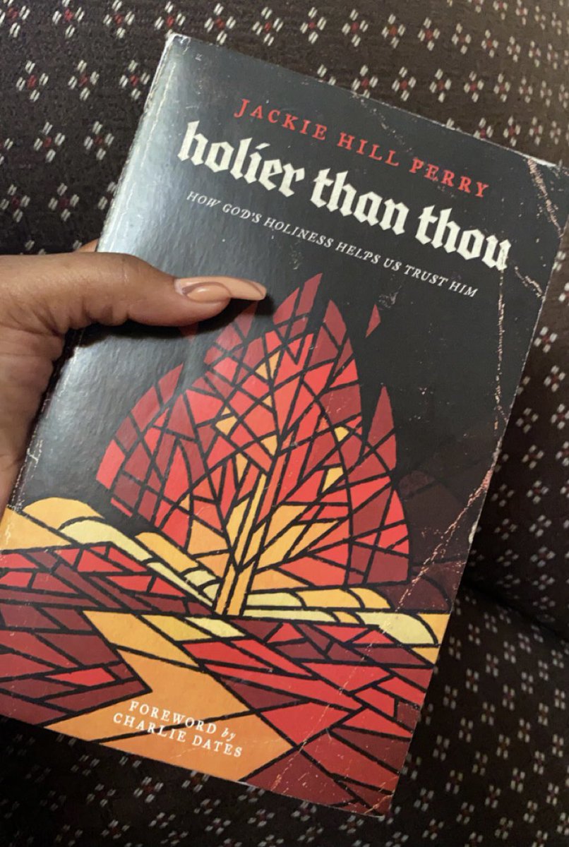 JeSuisDAMN's tweet image. finally got my booooook and I’m so excited 😭😭❤️ 

oh &amp;amp; @NegusConnects got it to me ✨