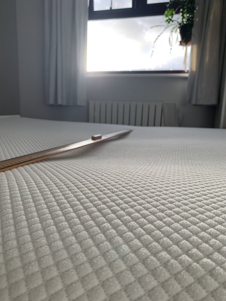 AndyMayers8's tweet photo. @SimbaSleep can you tell me if my mattress should be dipping like this? https://t.co/op986Btb4M