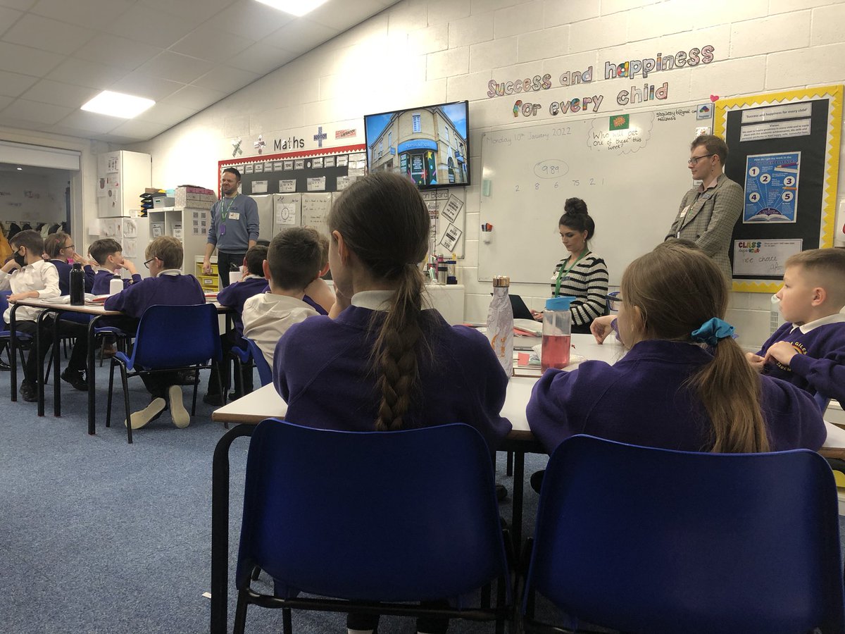 stgac12's tweet photo. We had a great workshop this afternoon with @zesttheatre sharing our thoughts and hopes for Lincoln and our local community of St Giles in the future https://t.co/cZBdrXJuII