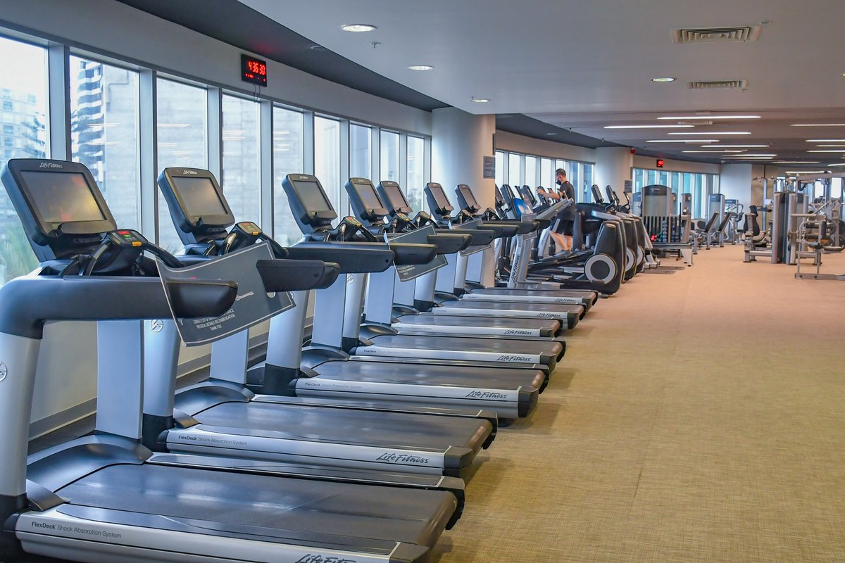¡Exígete y mejora cada día en nuestro Health Club! 💪
Contamos con los procesos de sanitización más altos para priorizar tu bienestar y seguridad.
Conoce nuestras membresías aquí:
spr.ly/6019JLXeZ
Informes y reservas: spr.ly/6010JLXew
