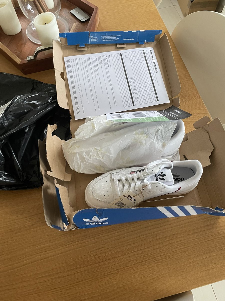 steficuffaro8's tweet photo. @Footasylum @Footasylum_Help ordered some shoes as a present from you and this is what has arrived ??? Completely unacceptable. Don’t order from @Footasylum if you want your order to arrive presentable. https://t.co/KUccBJARIA