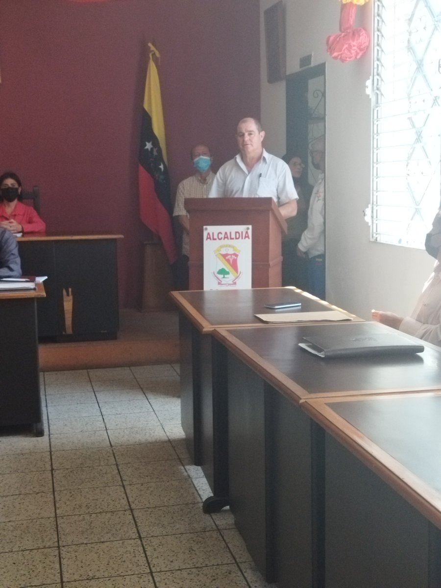 sesión de cámara y entrega de reconocimientos a nuestros deportistas, orgullo del municipio