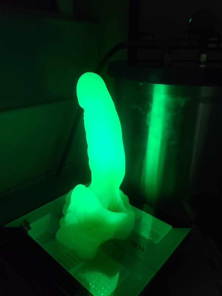 It glows!!!!