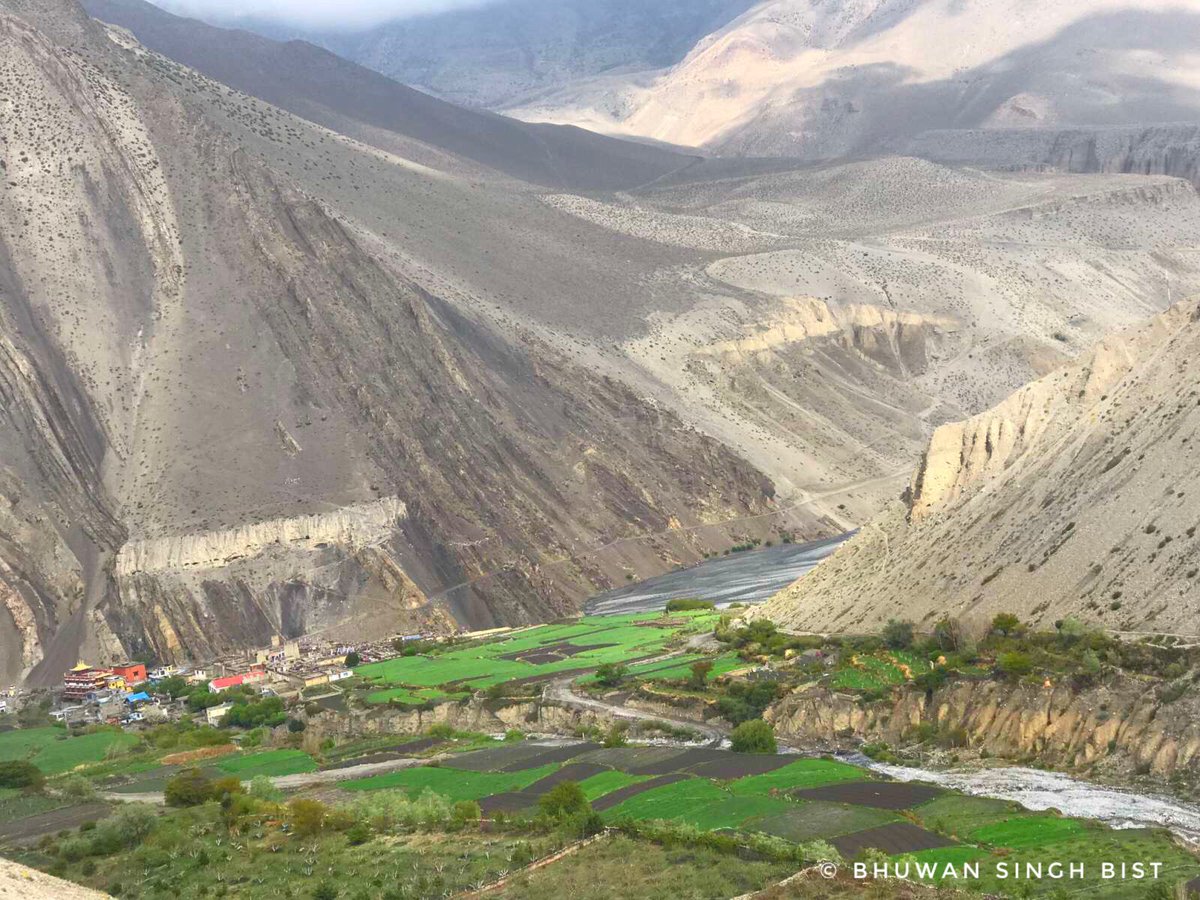 Bhuwan_S_Bist's tweet photo. Mustang, Nepal !
#Himalayas #Photography #Nepal #mountains #Dryvalley #beautiful https://t.co/J4BYB4sIiA