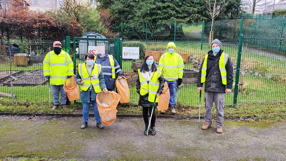 GSouthwales's tweet photo. This week in the Terrance gardens service our staff have been busy litter picking and keeping the communal area clean!

Keep up the good work!😇👍

#CaruCymru #Litterpicking #keepingclean #tidy #growingspace #Terrancegardens #mentalhealth #lookinggood #lovewales https://t.co/mIv16br10S