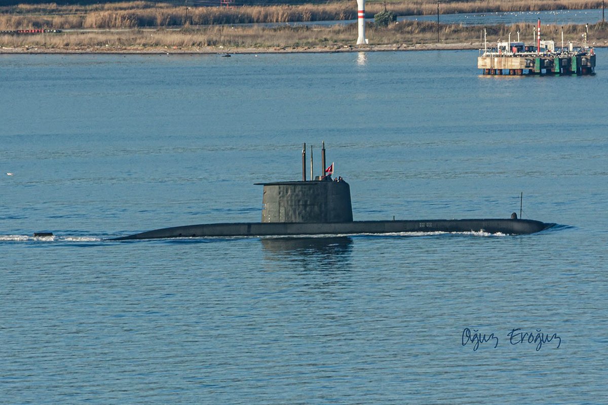 OguzEroguz1's tweet image. #TurkishNavy's #Type209-1400 #GürClass  #submarine #TCGBurakreis #S359 #derinliklerinsönmeyenateşi