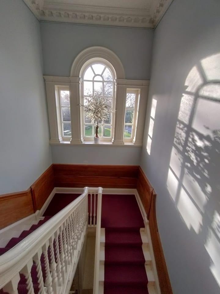 Trafford Hall is a beautiful 18th Century Georgian stately house , that has stood here since 1756. 
Many people have walked this beautiful staircase and enjoyed the morning light shining through this window.
#yhalivemore #yhachester #yhachestertraffordhall #georgianhouse #chester