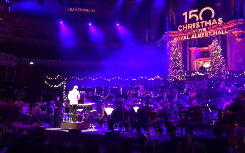 ellesmerecoll's tweet photo. Just before Christmas, Kizzy Lumley-Edwards (@OldEllesmerians Meynell '21) wowed at the @RoyalAlbertHall as she stepped out to sing the first verse of 'Once in Royal David's City' to a full house as part of the NYC.
#MusicAtEllesmere #MusicScholarship #Music https://t.co/agWZHxrCLY