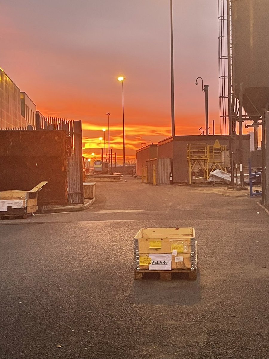 mt_hazardous's tweet photo. Nice site clearance underway. Sun rise looking beautiful https://t.co/quC2xAZnYJ