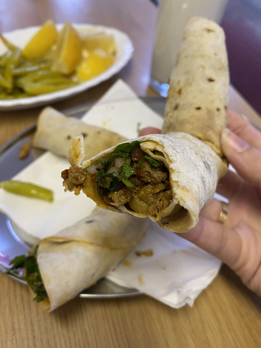 HalalGirlAboutTown tweet media