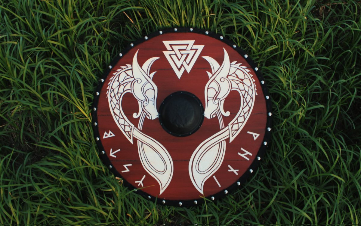 𝖊𝖛𝖞 tweet media