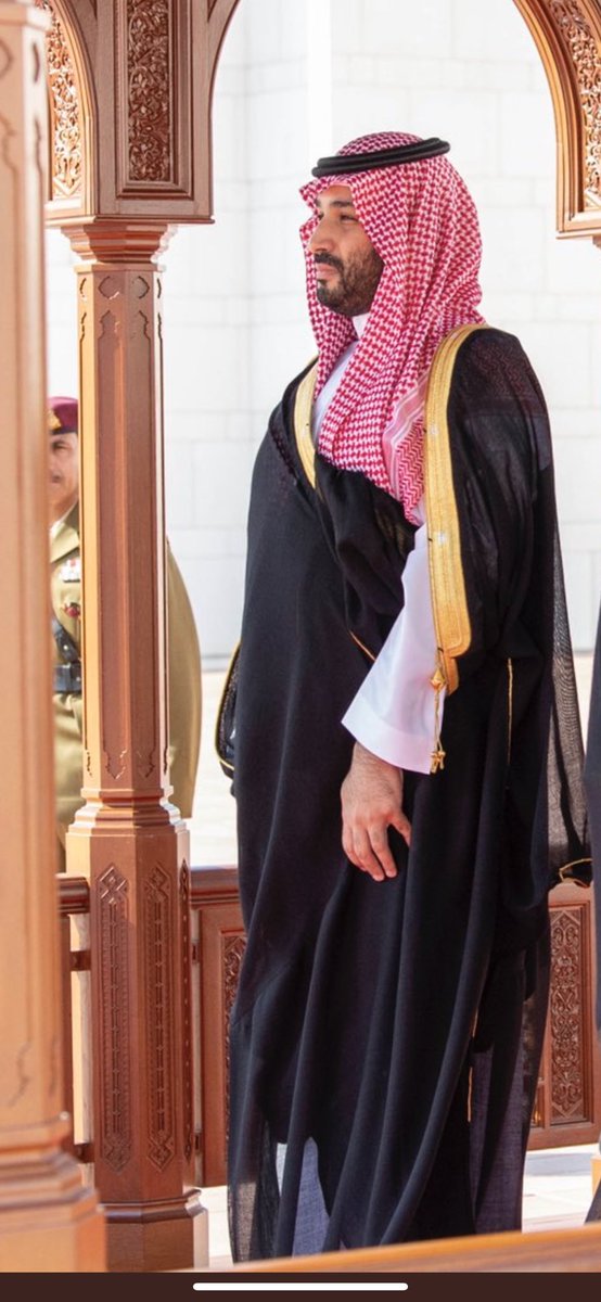 News_Ejazah's tweet photo. ولي العهد السعودي الأمير #محمد_بن_سلمان حصد لقب الشخصية العربية الأبرز والأكثر تأثيراً في عام 2021 ( شبكة RT ).♥️ https://t.co/mjKSdUaUa6
