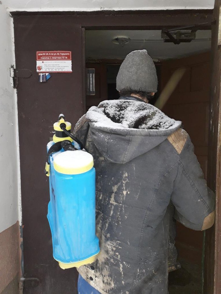 tulgilhoz's tweet photo. Обработка дезсредством входных групп.г.Тула,пос.Косая Гора,ул.М.Горького,22,24а,Гагарина,5 @Tularegion71 @gilincp71 @UATNTula @Privadm https://t.co/sUNrQs5G1w