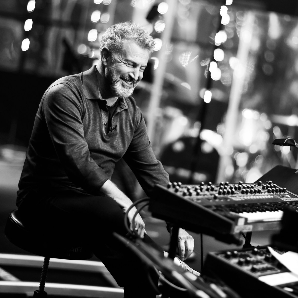 Никаких. Больше. Вечеринок. Смотрим на YouTube по ссылке: youtu.be/O_4JSm376Go

#LAB #ТНТ