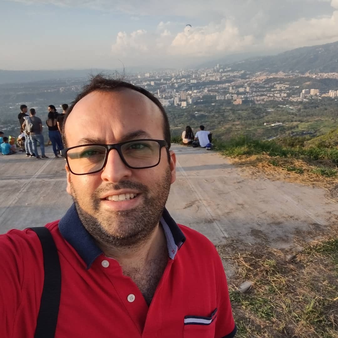 edgar_espinel's tweet photo. Conociendo el parque para hacer ganas y poder lanzarse la próxima vez.. #parapente #Ruitoque. Parque Internacional del Parapente Ruitoque Floridablanca Santander Colombia .. https://t.co/8sOKFTOIK7