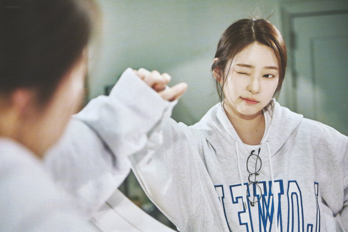 SCAN | ภาพมินจูจากโฟโต้บุ๊ค [PRO MEMORIA]

– SET 3 🪞