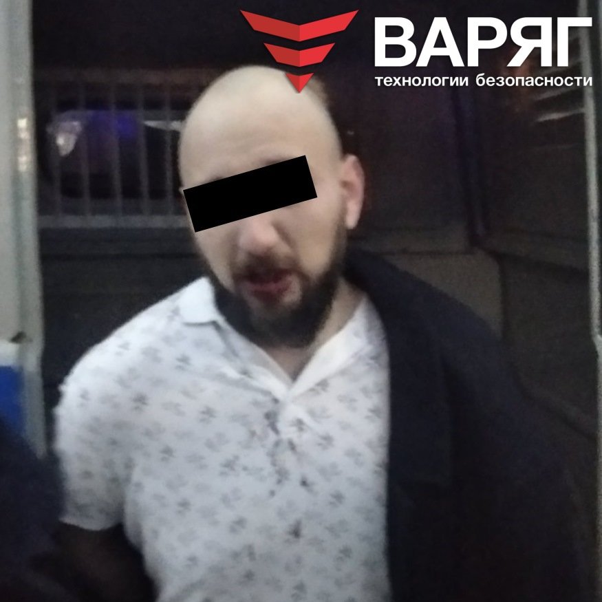 VaryagSecurity's tweet photo. В ночь на 8 января нетрезвый челябинец устроил ��огром в круглосуточном магазине на Кирова https://t.co/rHTTKaanhM 
#Челябинск #Варяг #Охрана #ЧОП #ОхраннаяСигнализация #ГБР #ПожарнаяСигнализация #ТревожнаяКнопка https://t.co/ycj5TMej12