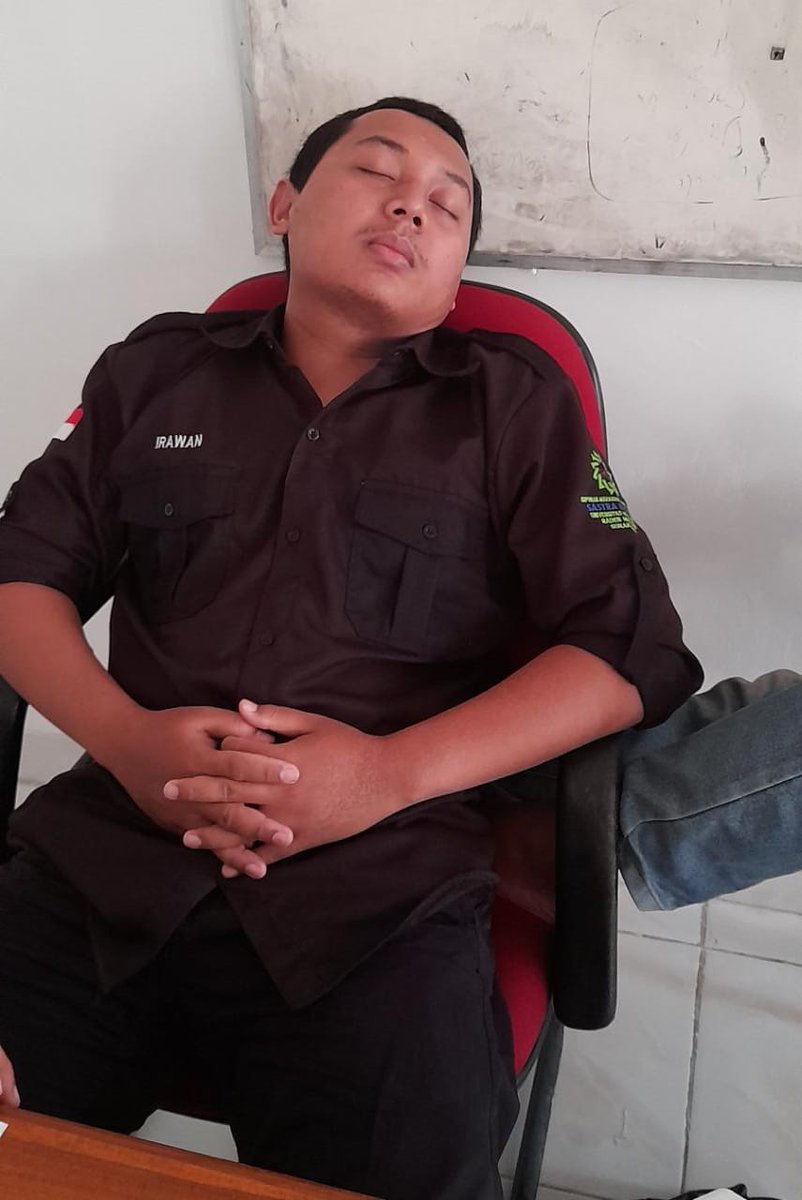 UKT MUDUN GUS MEN,KANCAKU SAMPEK KERJO AWAN BENGI MUK GAE BAYAR UKT LHO GUS.. MOSOK RA MUDUN TOO GUS/ PAK 😟😭😭..
#UINRMSMenggugat
#KMAPotonganUKT
#MenungguKEMENAG
#UINSurakartaUntukBangsa
<a href="/Kemenag_RI/">Kementerian Agama RI</a>
<a href="/YaqutCQoumas/">Yaqut Cholil Qoumas</a>
<a href="/mudhofirabdulla/">Mudhofir Abdullah</a>
@uin_rmsaid
<a href="/demauinska/">DEMA UIN RADEN MAS SAID SURAKARTA</a>