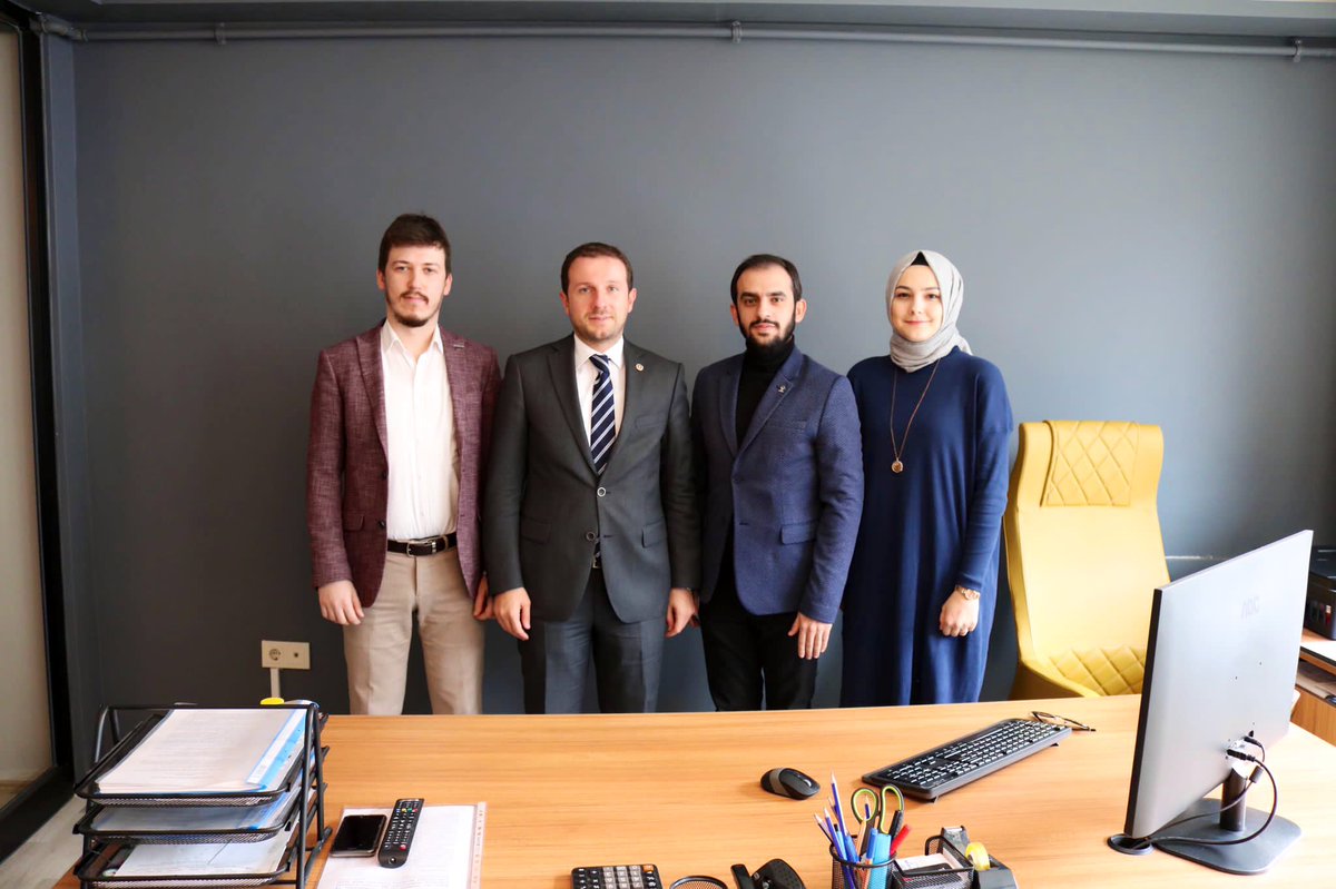 Ak Parti Bursa Milletvekilimiz Sn. Ahmet Kılıç ile Ak Parti Bursa İl Gençlik Kolları Başkanım Sn. Ömer Faruk Temiztürk'ü   MG MİMARLIK ofisimizde ağırladık.Nazik  ziyaretlerinden dolayı teşekkür ederiz.
