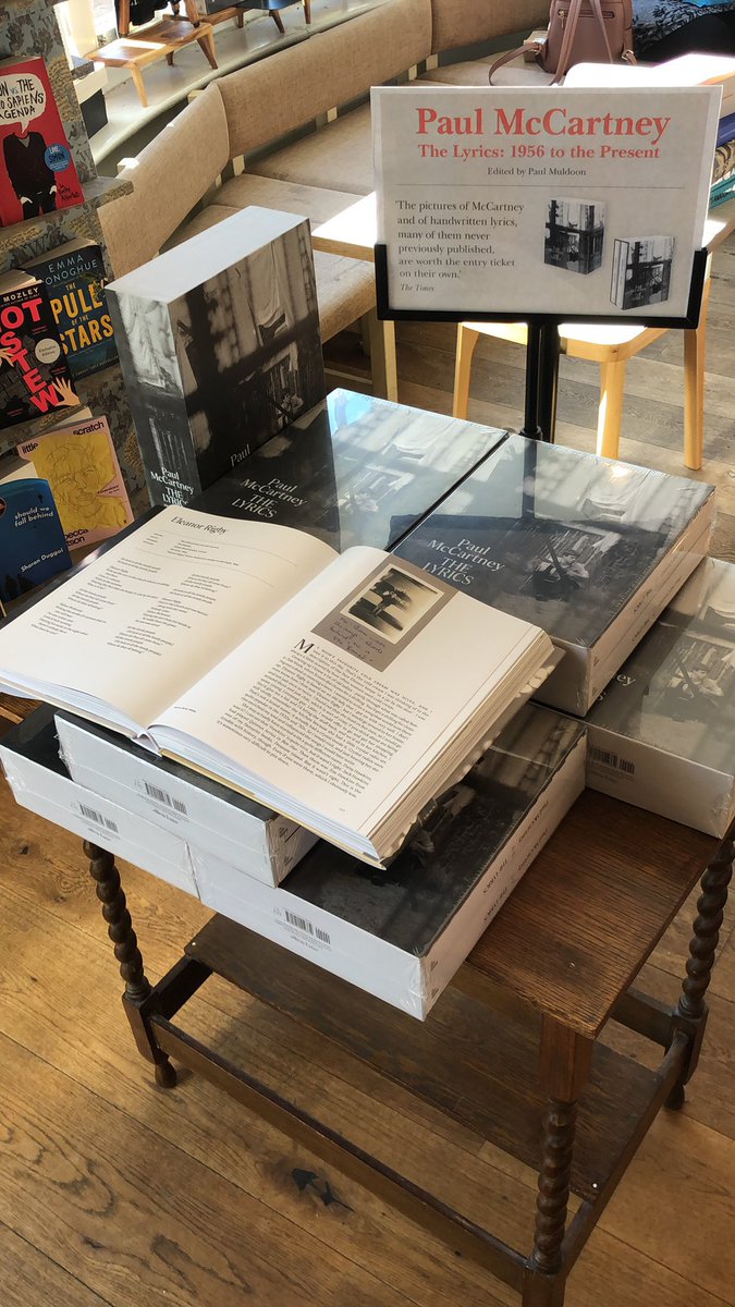 Glenn Moore (Insta: @glennrogermoore) tweet media