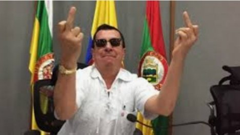 NeivaDigital's tweet image. En serie puede haber gente ignorante que siga aun a este sinvergüenza y corrupto politiquero, que lastima por el @PartidoLiberal #OjoConEl2022 @Luisedussan que complicidad @rovillalba apague y vámonos con ese bodrio de candidato a la cámara #Huila