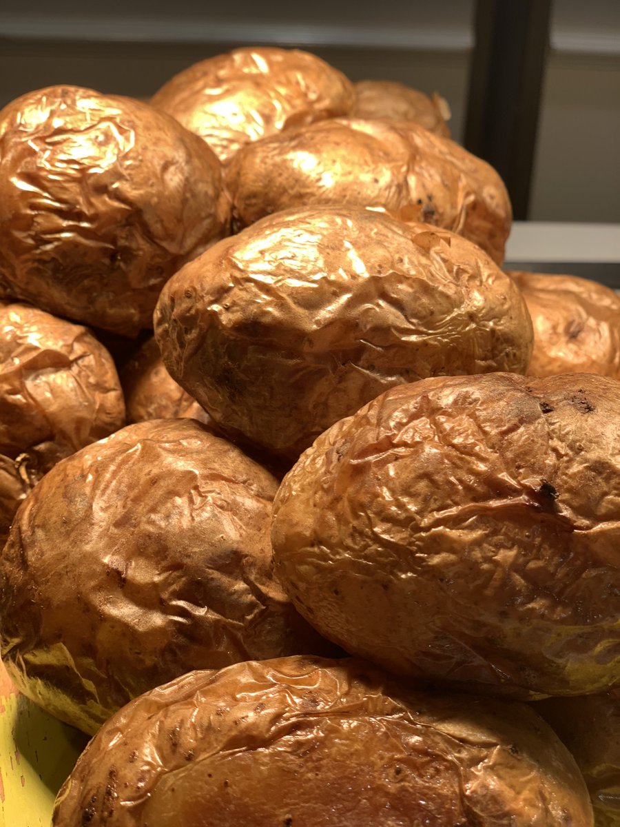 NathanSimms17's tweet image. Back with a bang (er). Inset’s a go at Queen’s, ready to welcome the children back tomorrow. @HhRgulley @chefJordanHH @HHGchambers @QueensTaunton @HolroydHowe