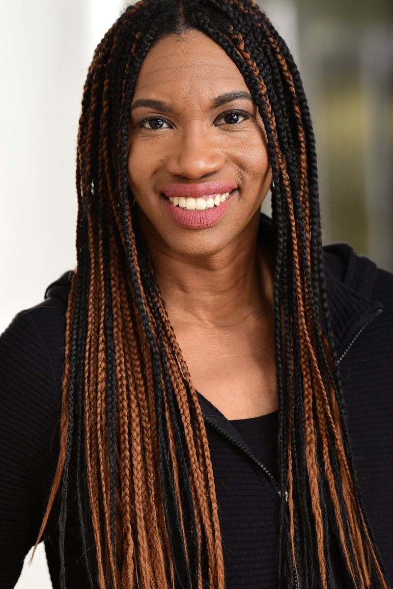iAshleyDavidson's tweet photo. Marie Thomas is such an AMAZING photographer! I always find my way back to her 😊 Happy Monday everyone! Cheers to chasing those dreams 💪🏾 #actorslife #actress #HappyMonday #Headshots #Thankful https://t.co/pzZd78xmpf