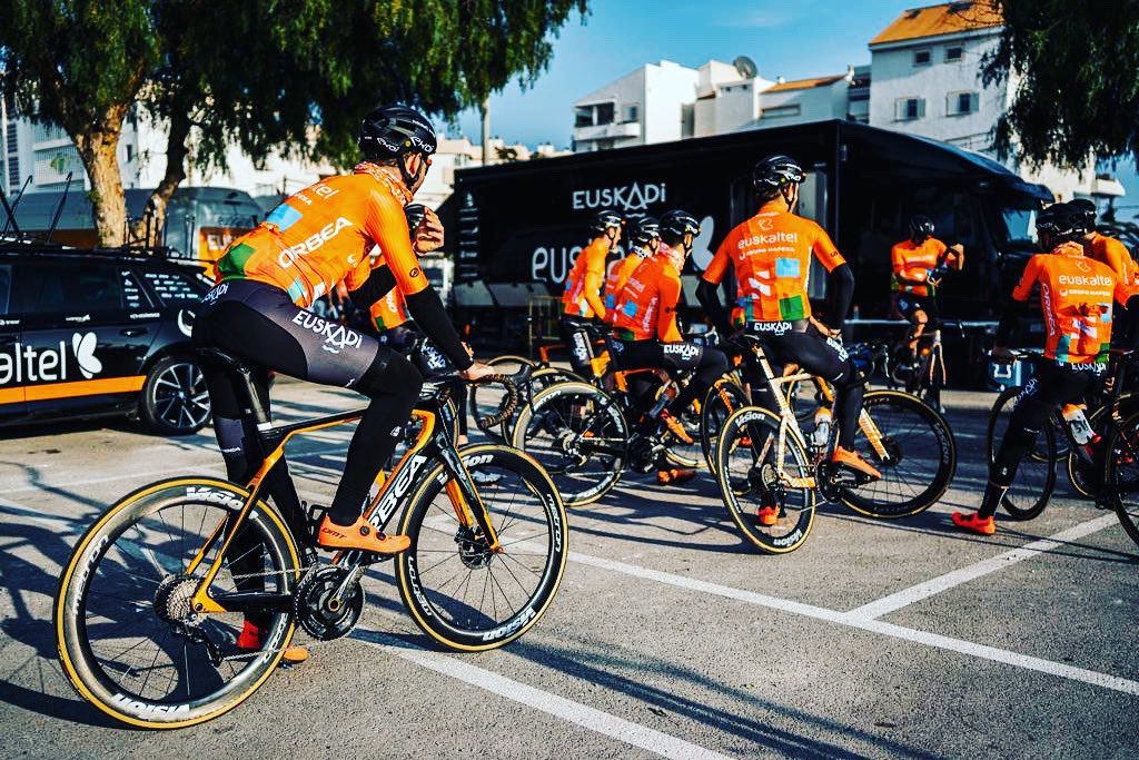 sportmed_es's tweet image. .@FundaCiclisEusk with @dmtcycling KR0.

#withDMT #DMT #DMTCycling