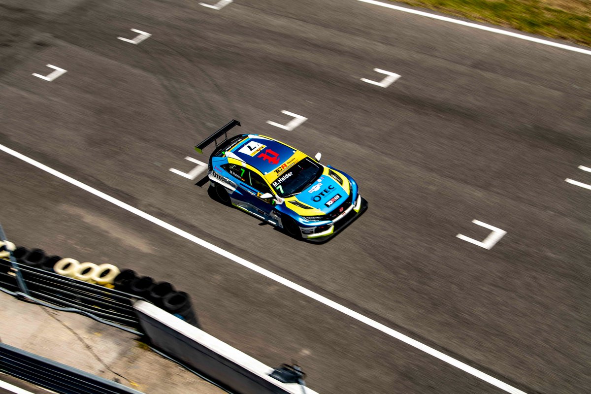 tcrspain's tweet photo. Nice views from our #1st #Ever #Champ in #TCRSpain⚡️😎#MikeHalder #TheMondayVibes https://t.co/VgMLn3NFAo